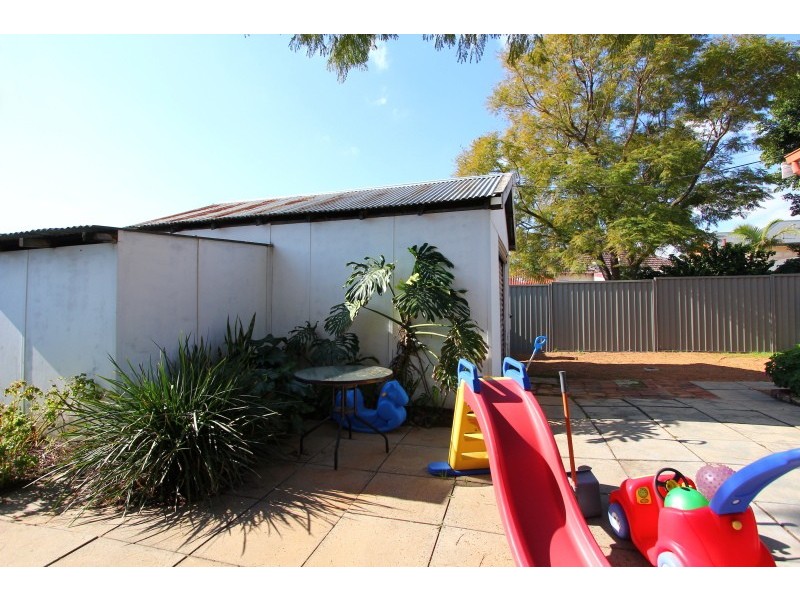 18 Carey Street, Kensington WA 6151