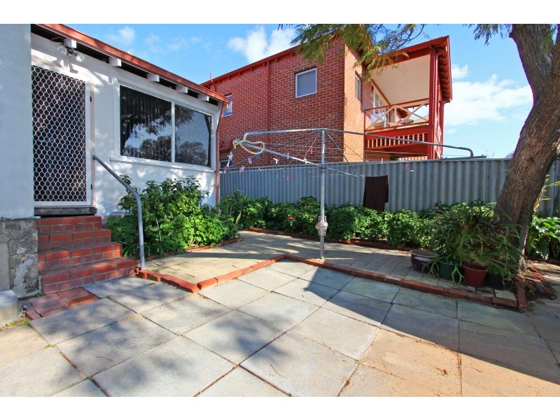 18 Carey Street, Kensington WA 6151