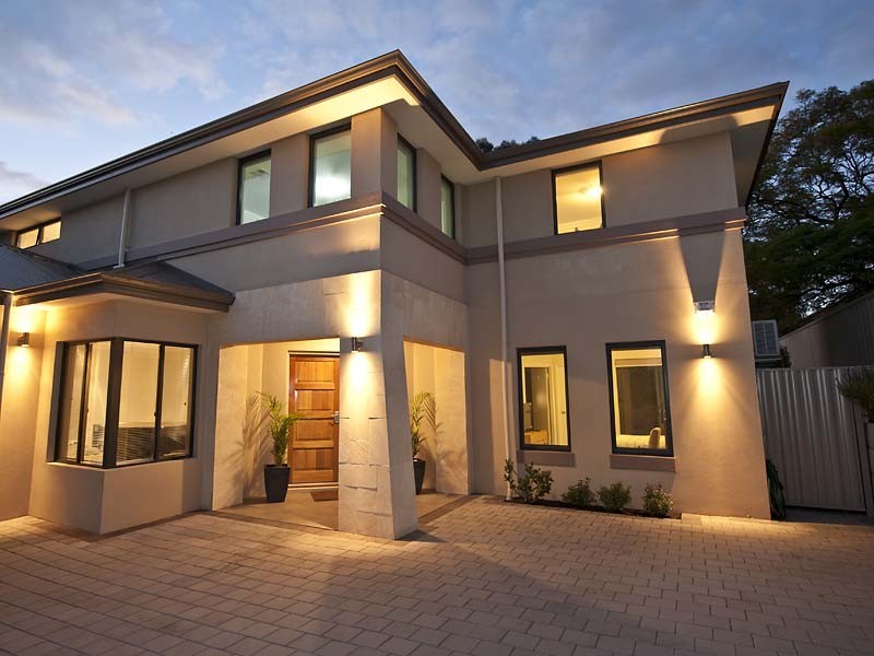 2/66 Thelma Street, Como WA 6152