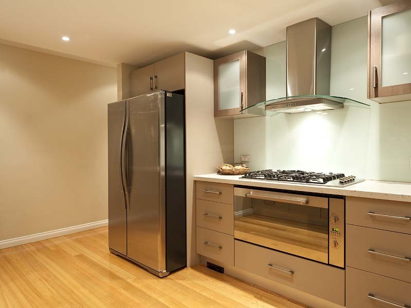 2/66 Thelma Street, Como WA 6152