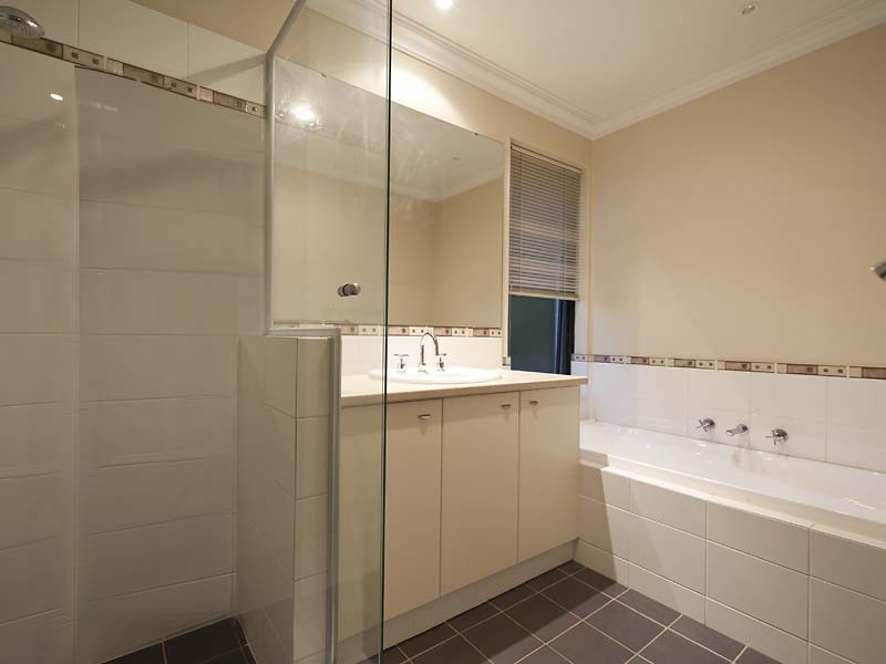 2/66 Thelma Street, Como WA 6152