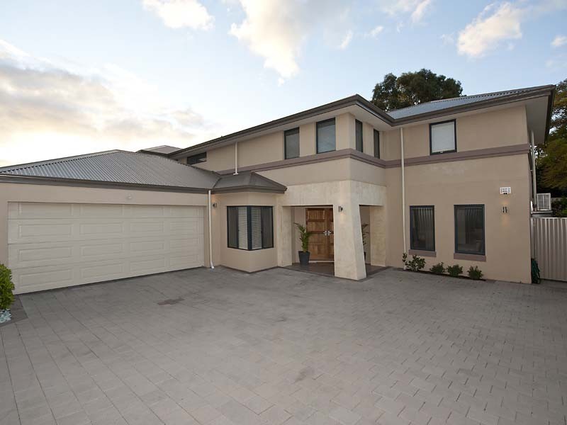 2/66 Thelma Street, Como WA 6152