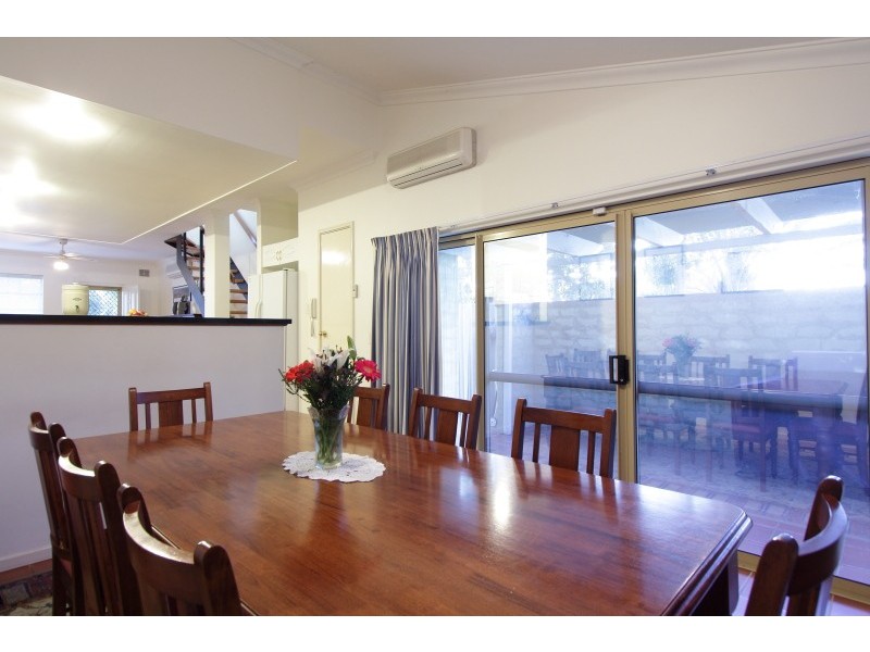 8/115  Mackie Street, Victoria Park WA 6100