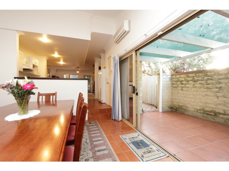 8/115  Mackie Street, Victoria Park WA 6100