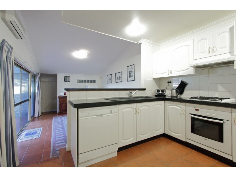 8/115  Mackie Street, Victoria Park WA 6100