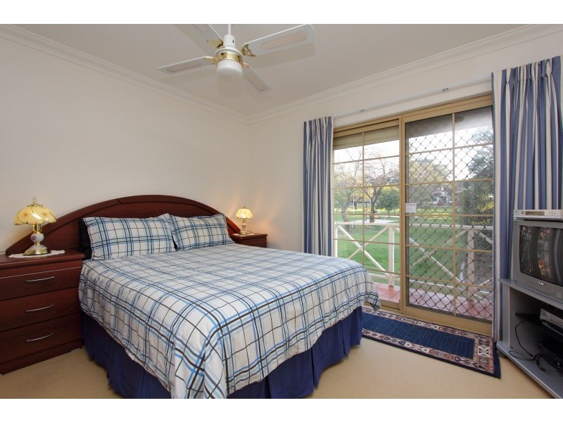 8/115  Mackie Street, Victoria Park WA 6100