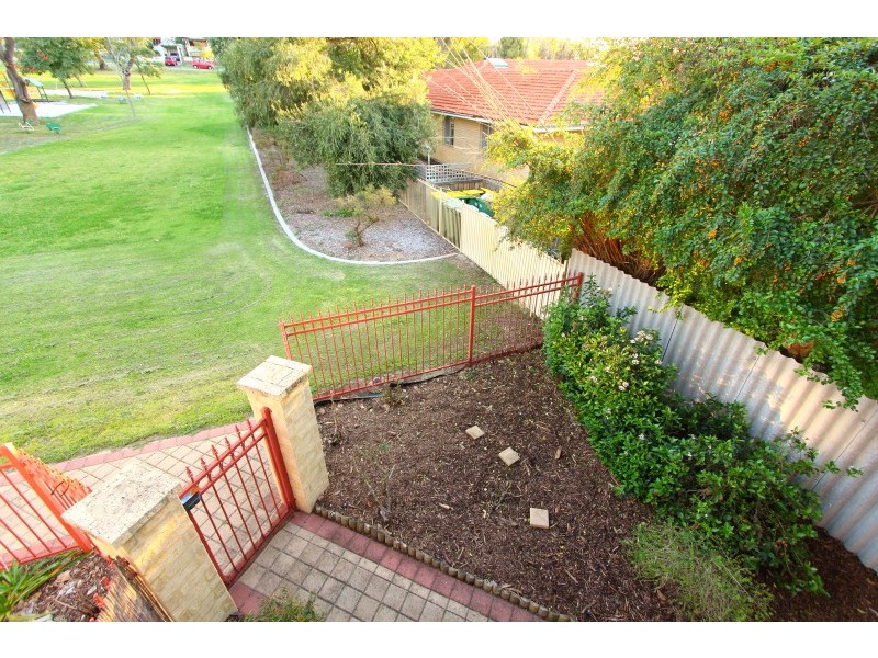 8/115  Mackie Street, Victoria Park WA 6100