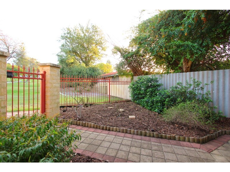 8/115  Mackie Street, Victoria Park WA 6100