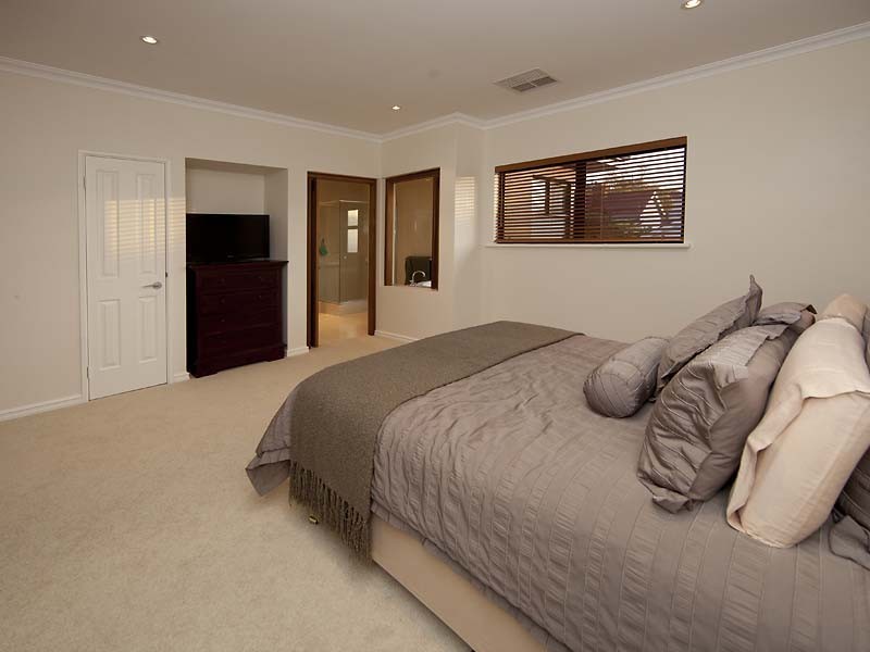 37 Gladstone Avenue, South Perth WA 6151