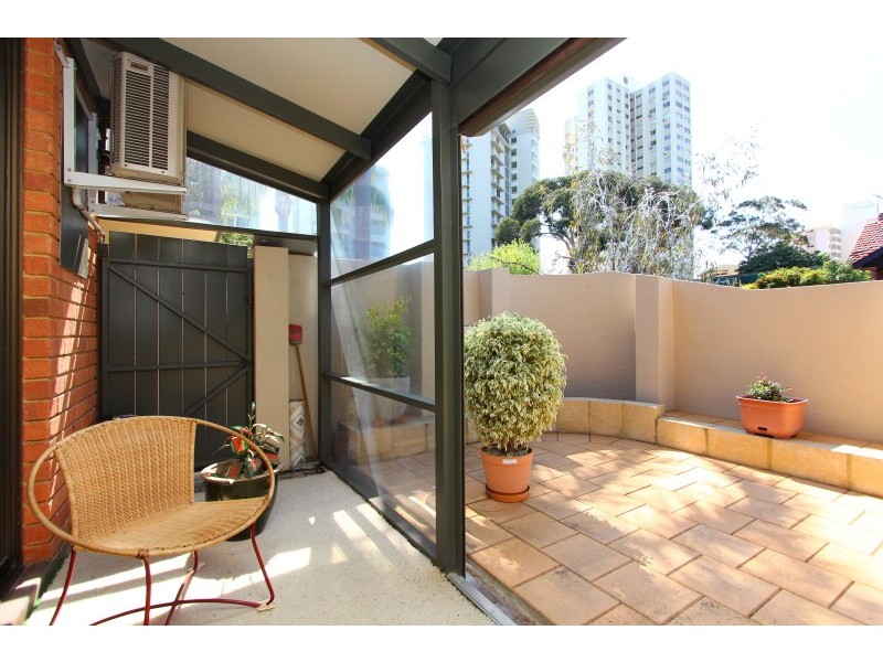 1/3 Darley Street, South Perth WA 6151