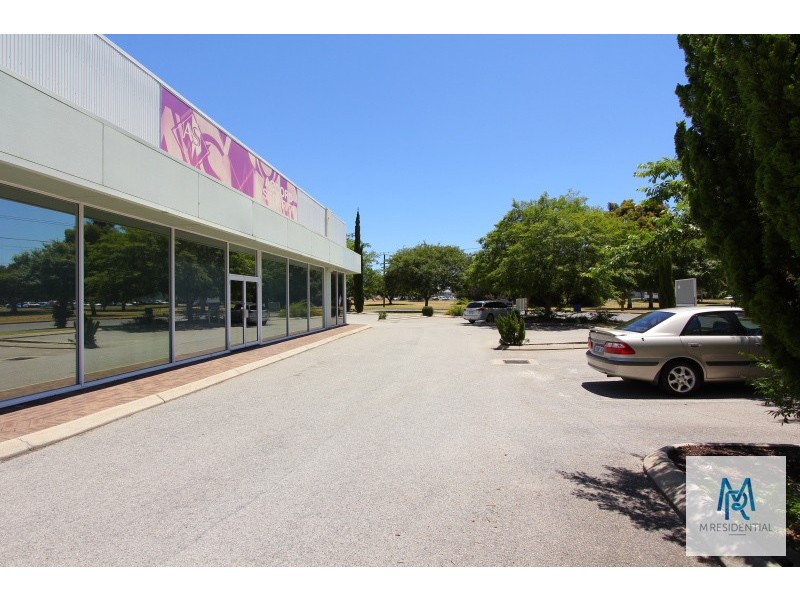 2/13-17 Sorbonne Crescent, Canning Vale WA 6155