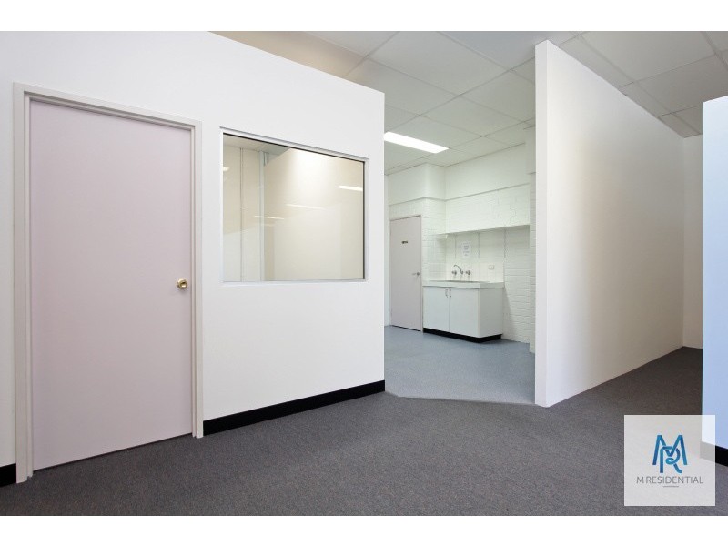 2/13-17 Sorbonne Crescent, Canning Vale WA 6155