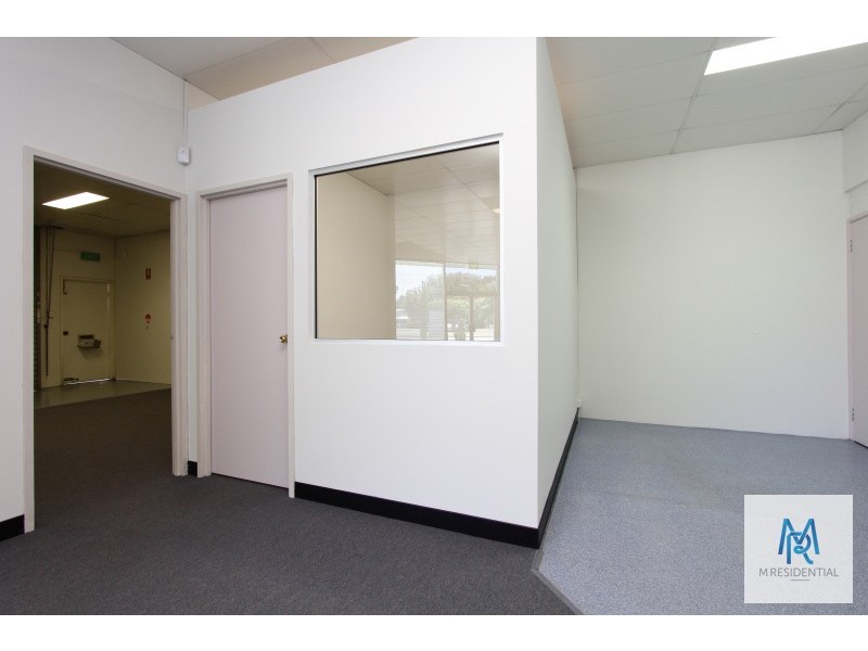 2/13-17 Sorbonne Crescent, Canning Vale WA 6155