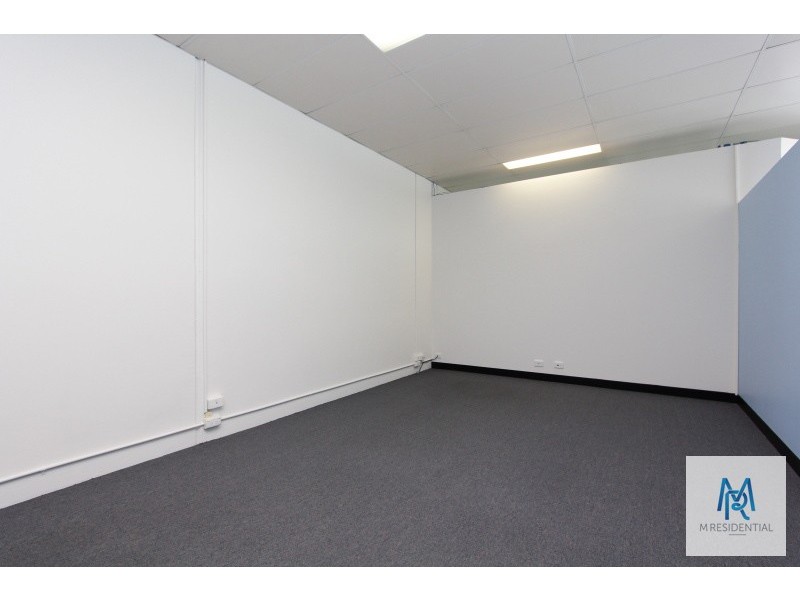 2/13-17 Sorbonne Crescent, Canning Vale WA 6155