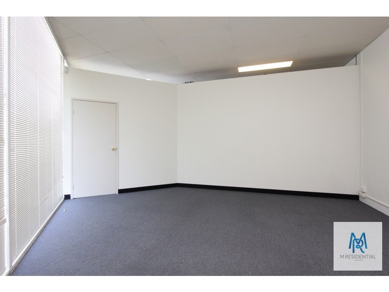 2/13-17 Sorbonne Crescent, Canning Vale WA 6155