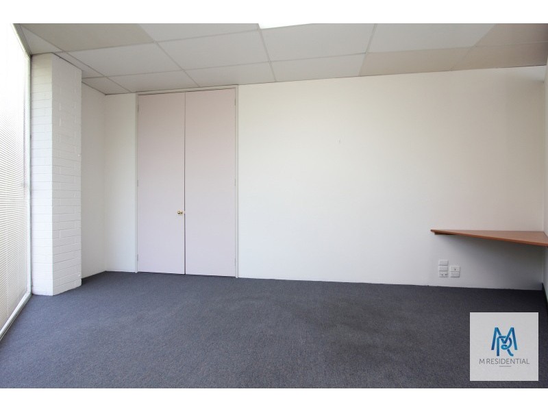 2/13-17 Sorbonne Crescent, Canning Vale WA 6155