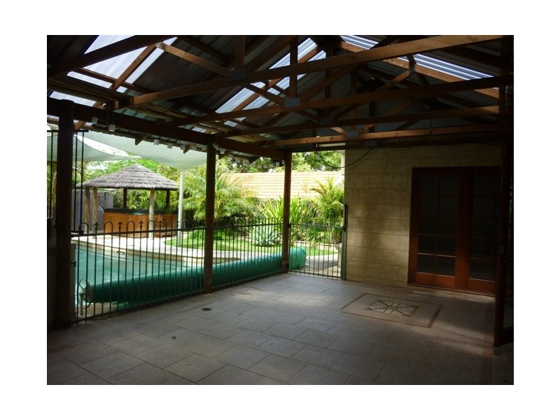 27 Fourth Avenue, Kensington WA 6151