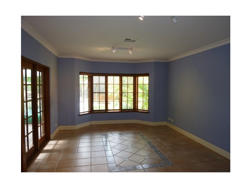 27 Fourth Avenue, Kensington WA 6151