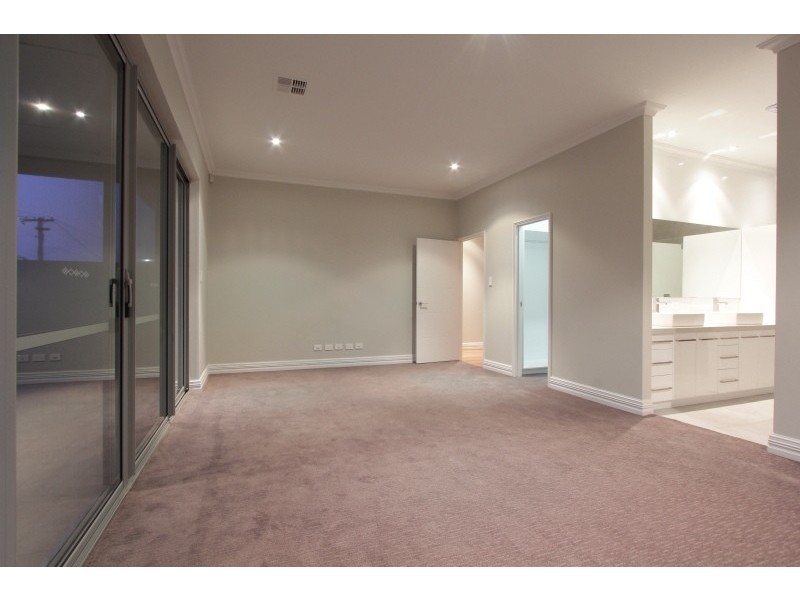 3B Pepler Avenue, Salter Point WA 6152