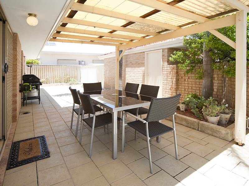 1/5 Crawshaw Crescent, Manning WA 6152