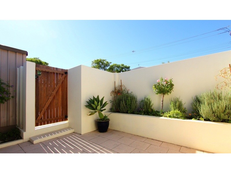 172 Douglas Avenue, Kensington WA 6151