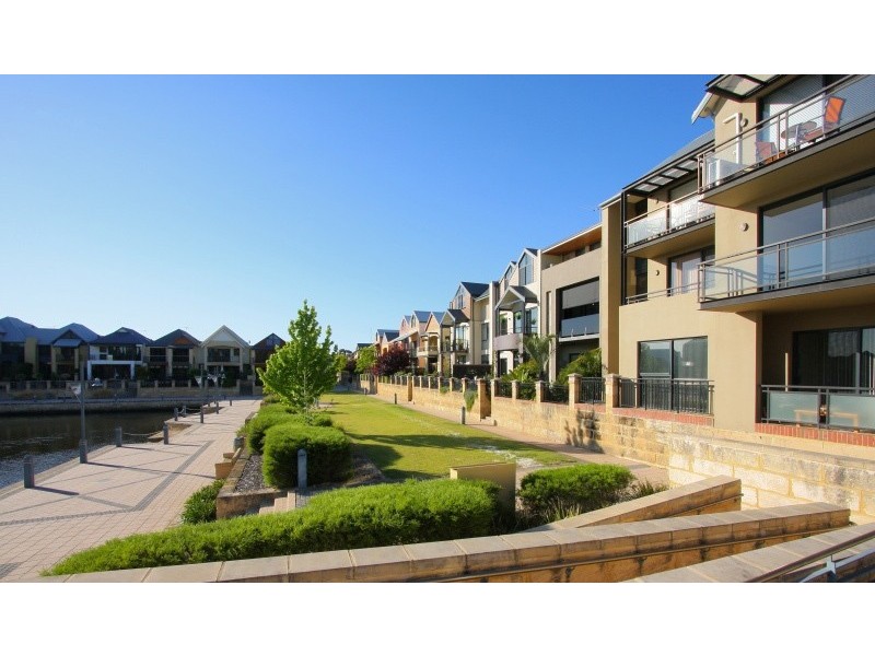 8/10 Marina Drive, Ascot WA 6104