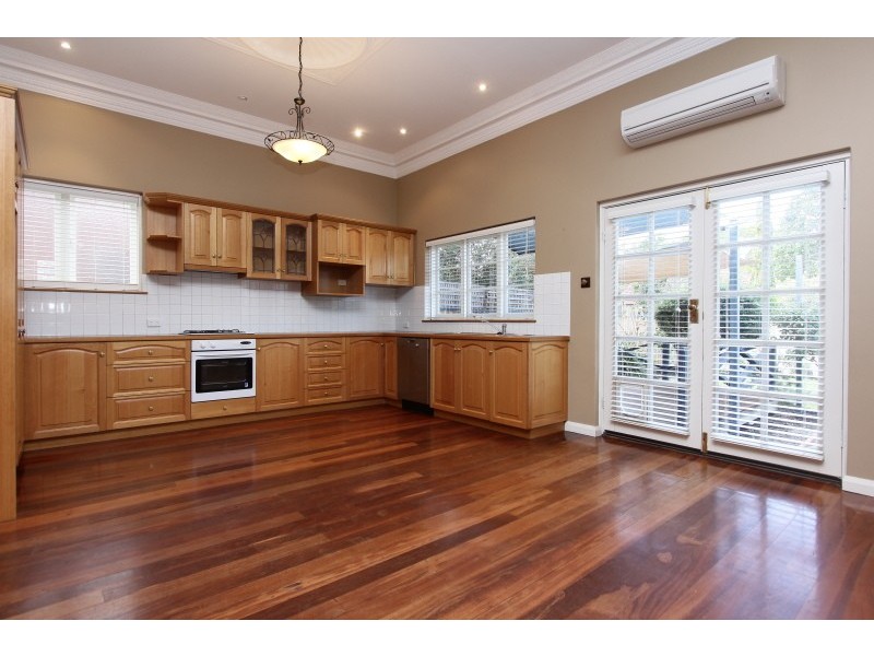 15 Vista Street, Kensington WA 6151