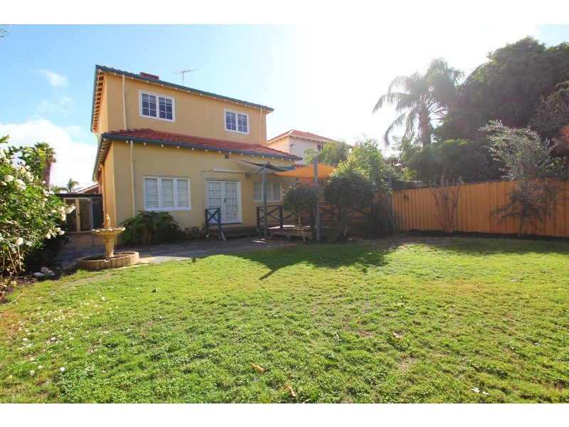 15 Vista Street, Kensington WA 6151