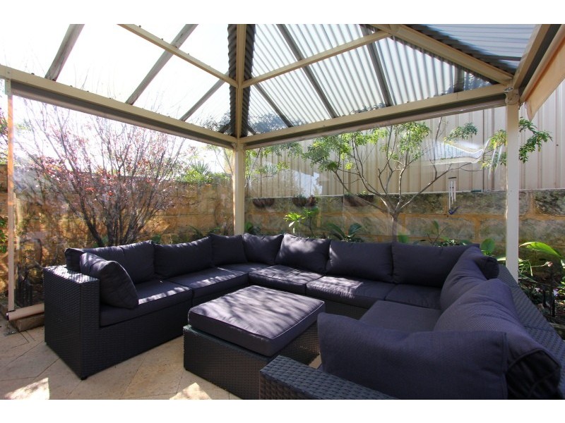 2 Barang Circuit, Karawara WA 6152