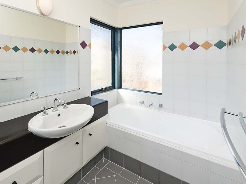 4/16 Kintail Road, Applecross WA 6153