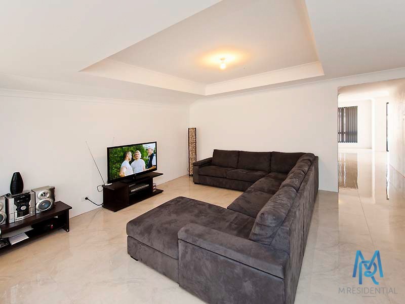 15 Acott Road, Gosnells WA 6110