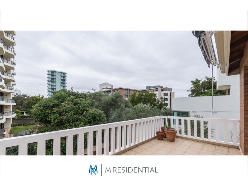 11/8 Wingfield Avenue, Crawley WA 6009