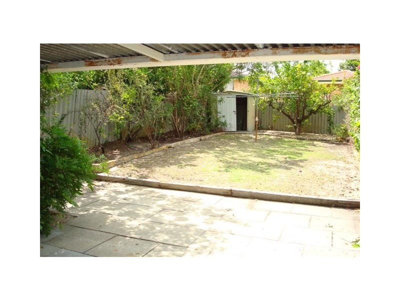 4a Rankin Way, Booragoon WA 6154