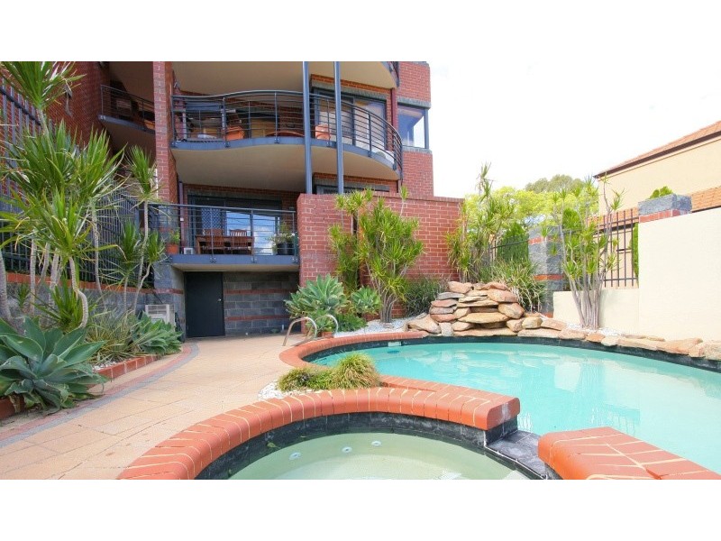 4/32 Onslow Street, South Perth WA 6151