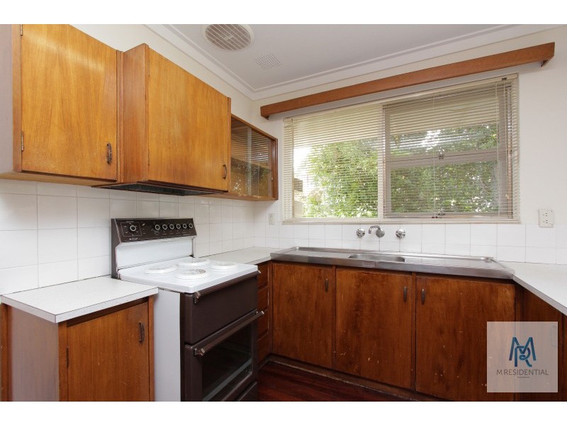 6 Rankin Way, Booragoon WA 6154