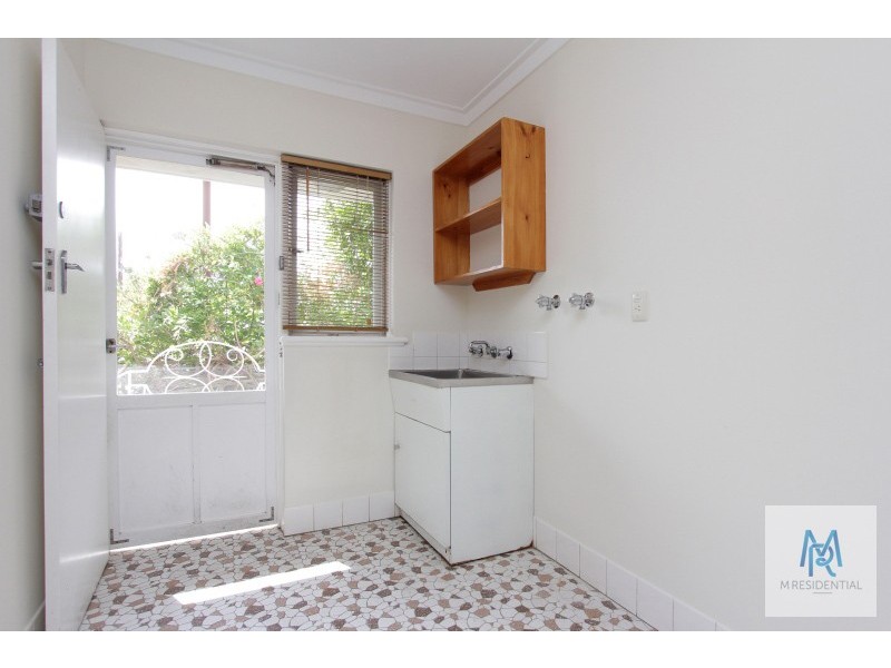 6 Rankin Way, Booragoon WA 6154