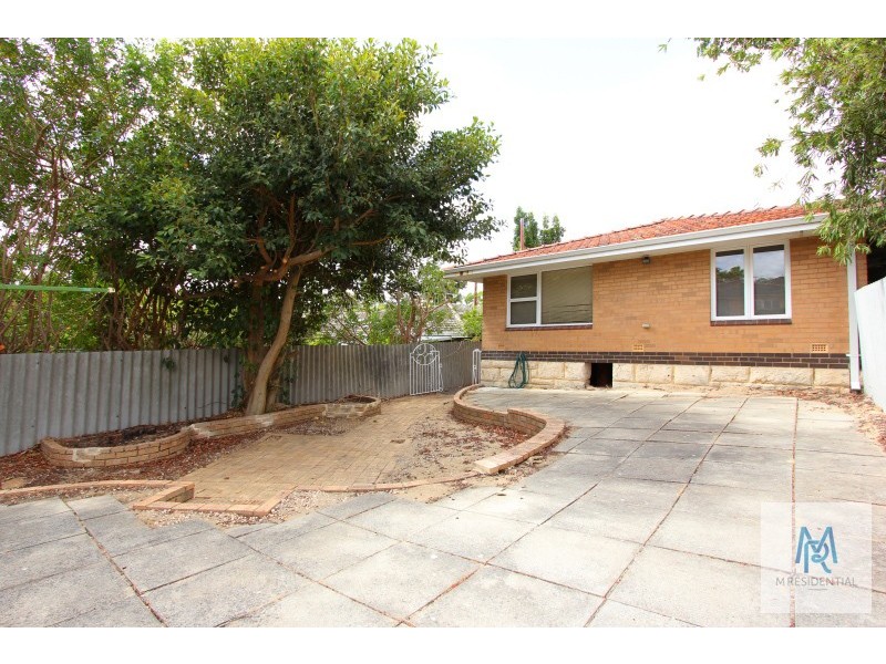 6 Rankin Way, Booragoon WA 6154