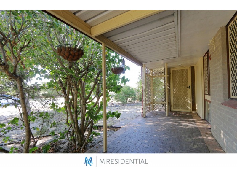 82 Hilton Crescent, Maddington WA 6109