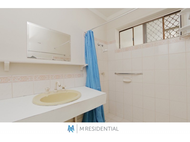 82 Hilton Crescent, Maddington WA 6109