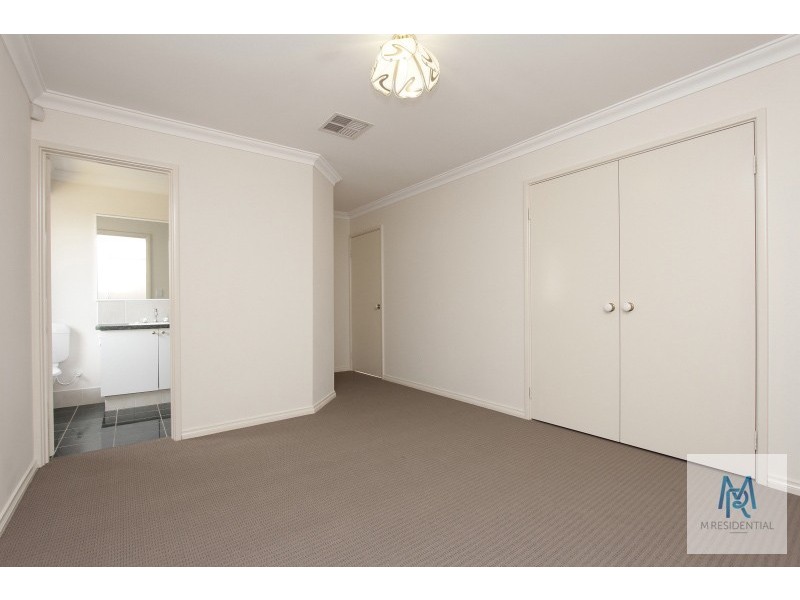 6/6 Ayer Road, Queens Park WA 6107