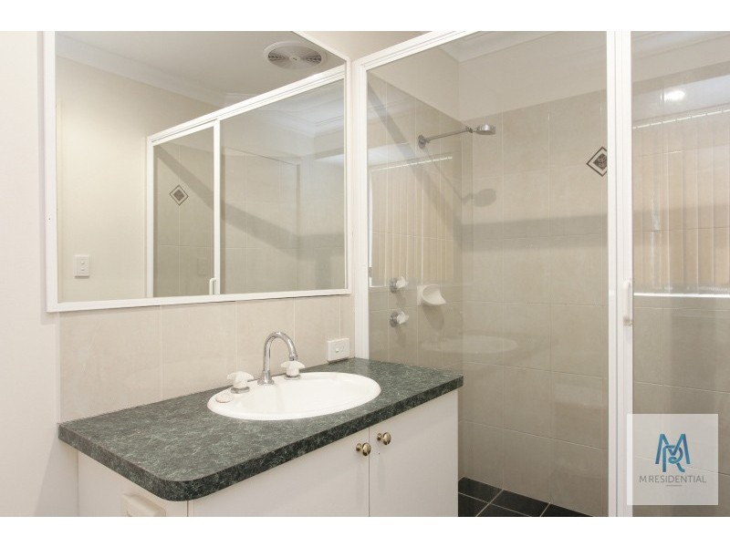 6/6 Ayer Road, Queens Park WA 6107