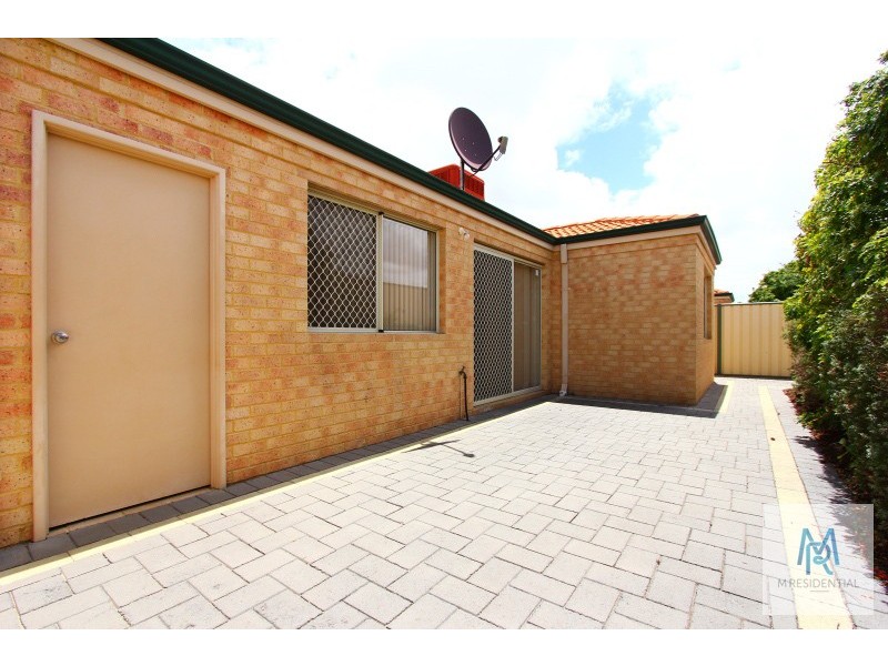 6/6 Ayer Road, Queens Park WA 6107