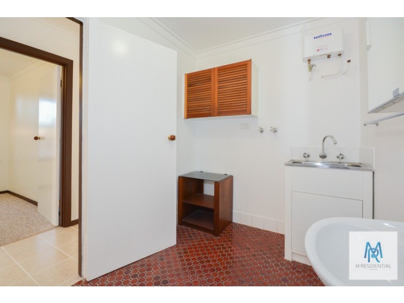 16/1 Clydesdale Street, Como WA 6152