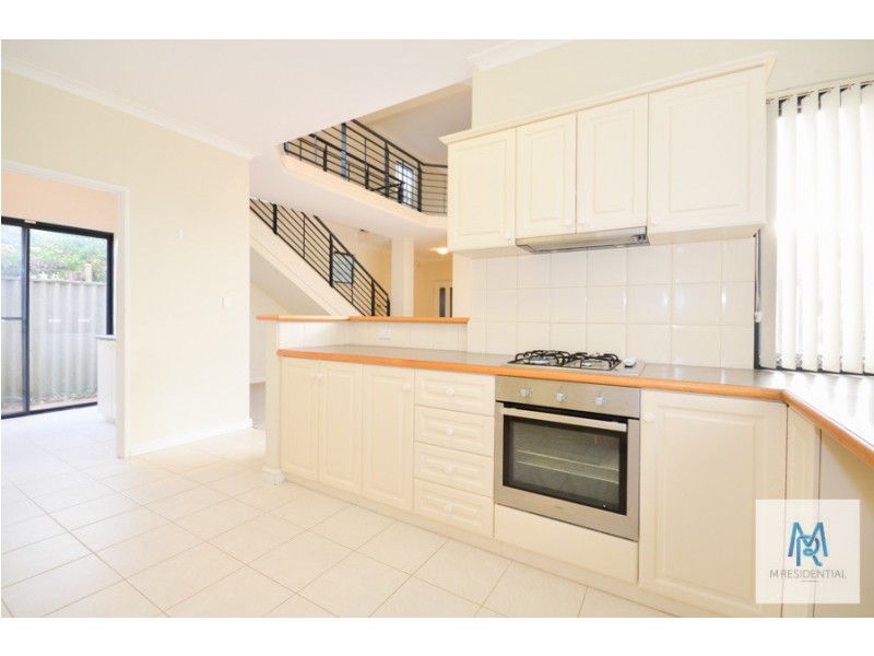 2/230 Labouchere Road, Como WA 6152