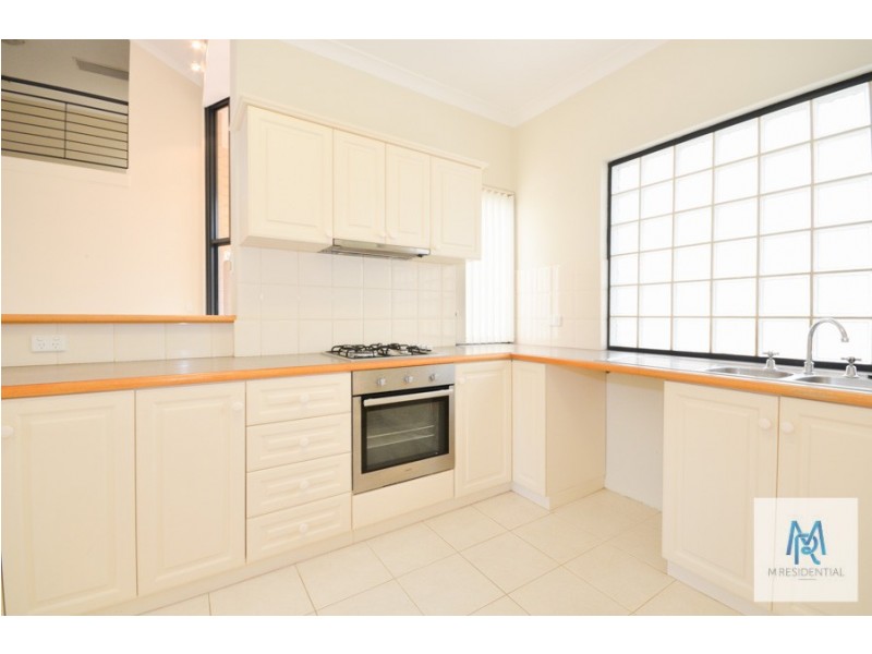 2/230 Labouchere Road, Como WA 6152