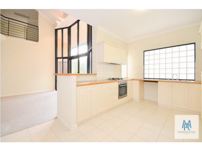 2/230 Labouchere Road, Como WA 6152