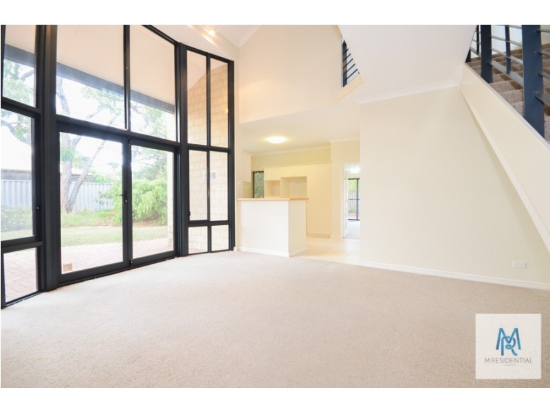 2/230 Labouchere Road, Como WA 6152