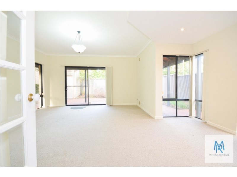 2/230 Labouchere Road, Como WA 6152