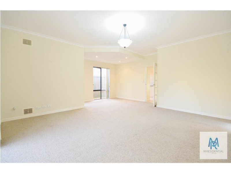 2/230 Labouchere Road, Como WA 6152