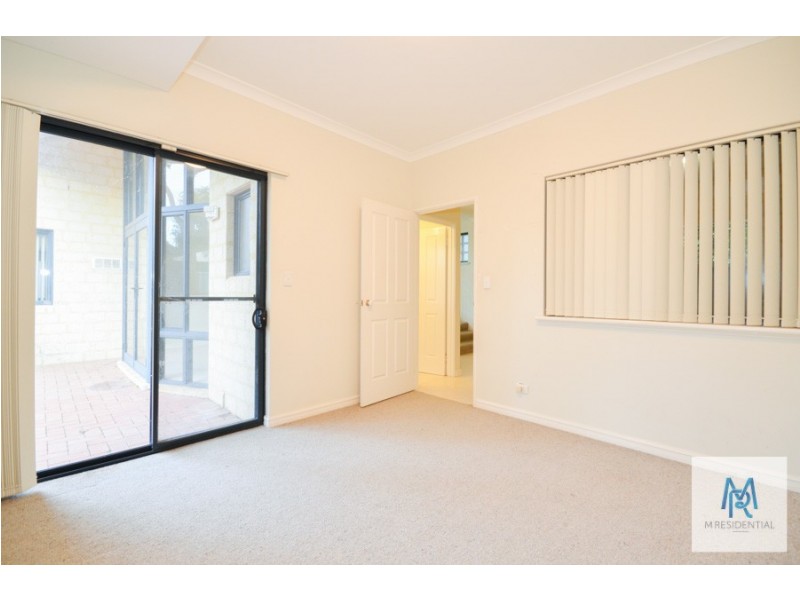 2/230 Labouchere Road, Como WA 6152